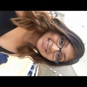 Meet your Posher, Lina